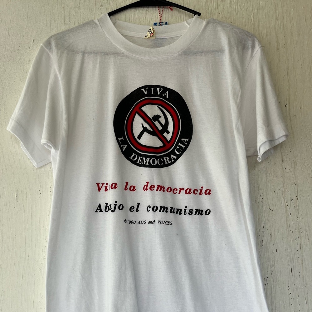 1990 “Viva La Democracia” T-shirt